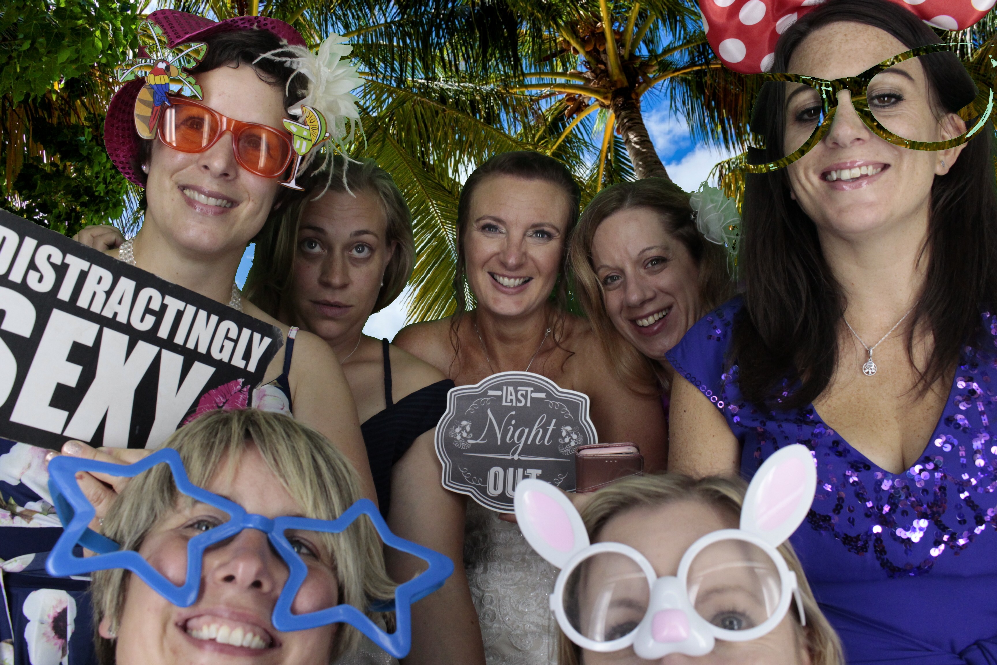 Rachel and Michael's Wedding | View more photos from the event at gallery.myphotoboothexperience.co.uk/u/MyPhotoBoothExperienceLtd/Rachel-and-Michaels-Wedding